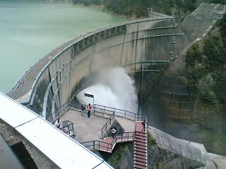 ダム2