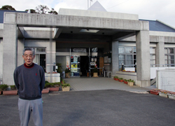 �p�L�O�s���M�������[�O�ɗ��Љ�҂̎ʐ^