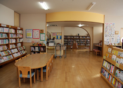 �p�L�O�s���Z���^�[�܂ł̈ē��}