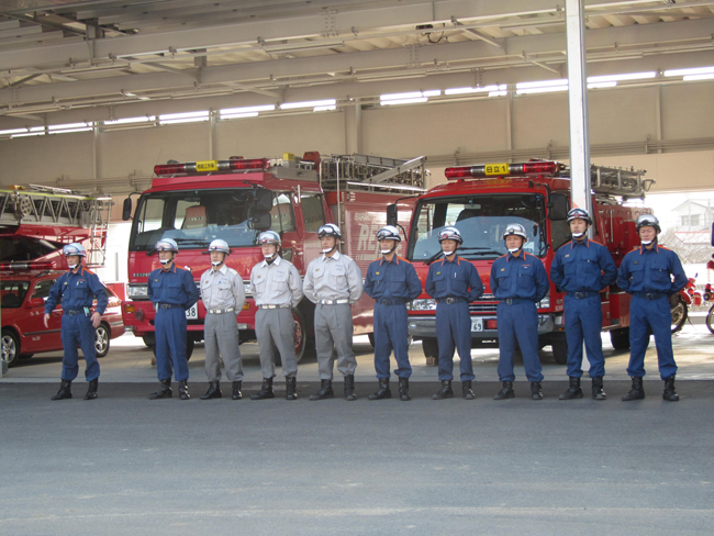 ���h����