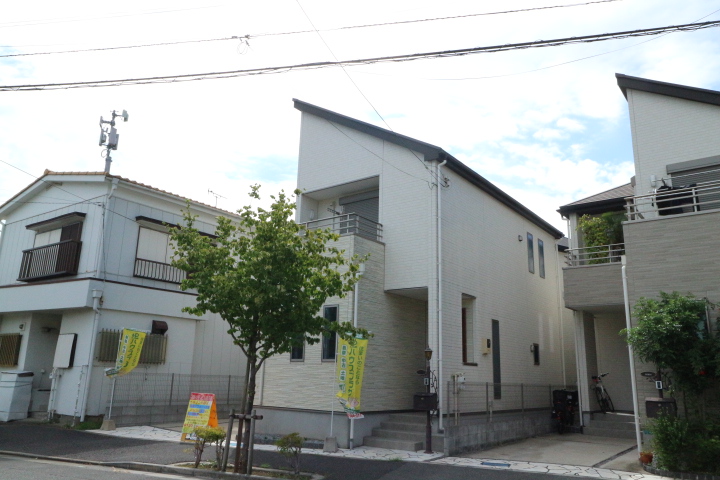 江戸川1丁目築浅戸建
