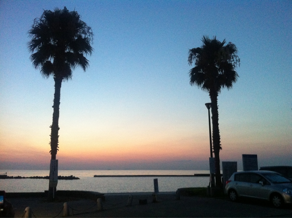 多賀の浜海水浴場の美しい夕日,淡路島西海岸