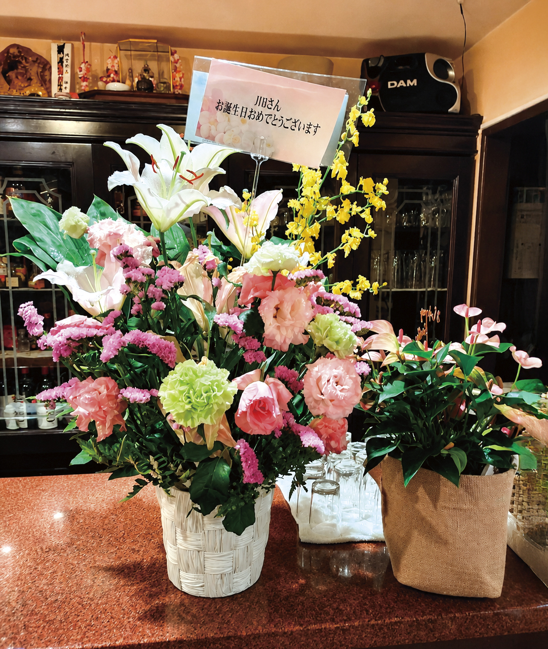 錦糸町タイスナックエイコ お祝いの花